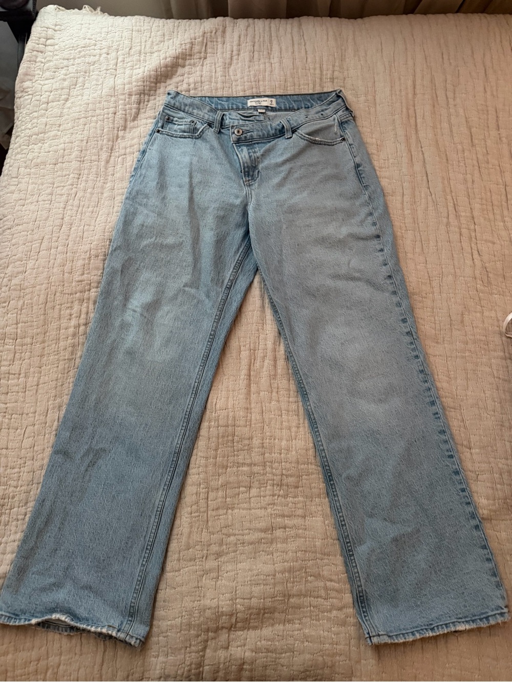 Aberocrombie Light Blue Women's Straight-Leg Jeans